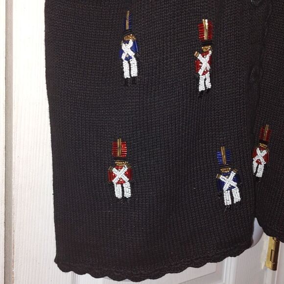 Victoria Jones beaded christmas holiday toy soldiers sweater vest Sz S - Picture 6 of 10